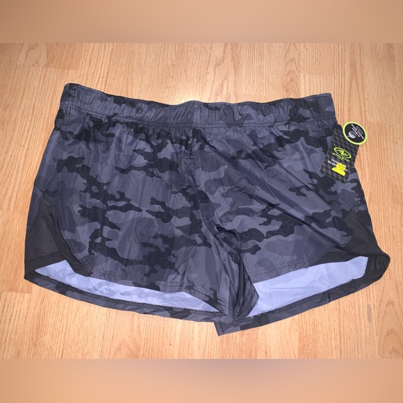 Athletic works short XXXL(22) NWT - Picture 1 of 1